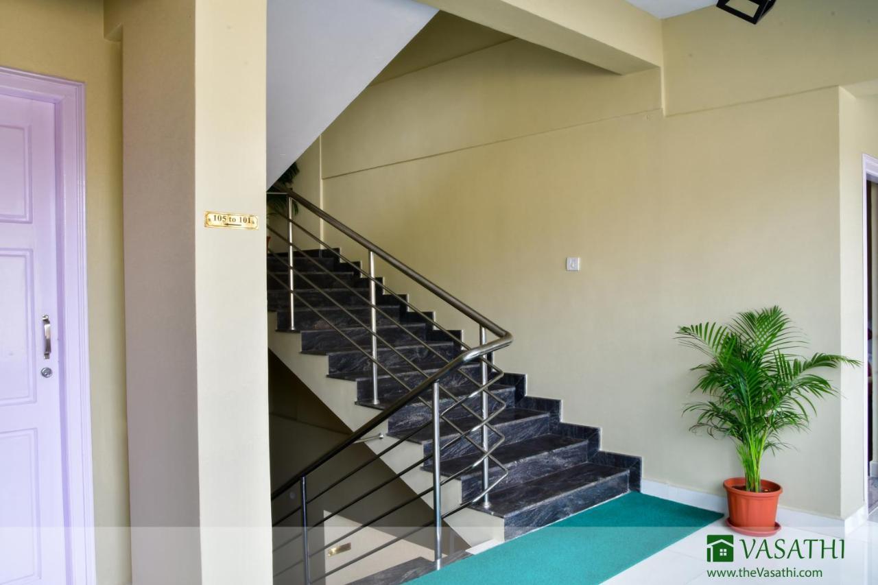 Vasathi Hotel Madikeri Exterior photo
