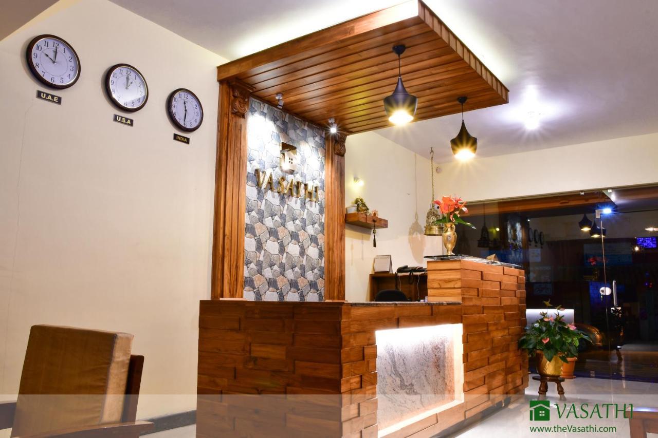 Vasathi Hotel Madikeri Exterior photo